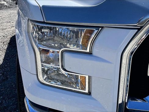 Used 2016 Ford F150 XLT image 25