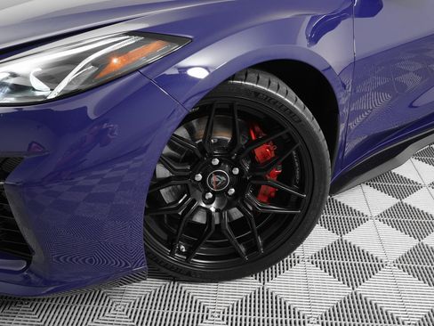 Used 2025 Chevrolet Corvette Z06 w/ Battery Protection Package image 31