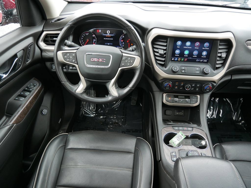 Used 2022 GMC Acadia Denali w/ Denali Ultimate Package AWD/4WD image 12