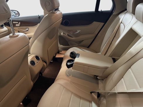 Used 2022 Mercedes-Benz GLC 300 4MATIC image 22