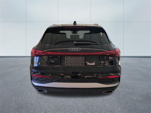 Used 2025 Audi Q5 Premium Plus w/ Premium Plus image 4