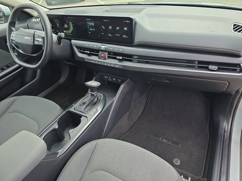 Certified 2025 Kia K4 LXS image 13