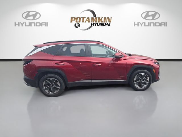 Used 2025 Hyundai Tucson SEL FWD image 4