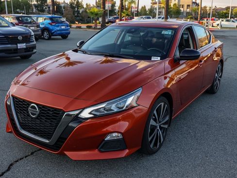 Used 2022 Nissan Altima 2.5 SR image 8