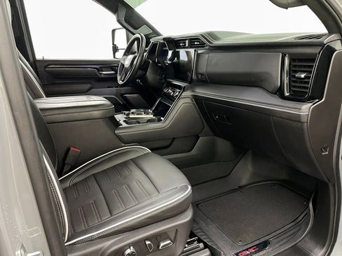Used 2024 GMC Sierra 2500 AT4X image 44