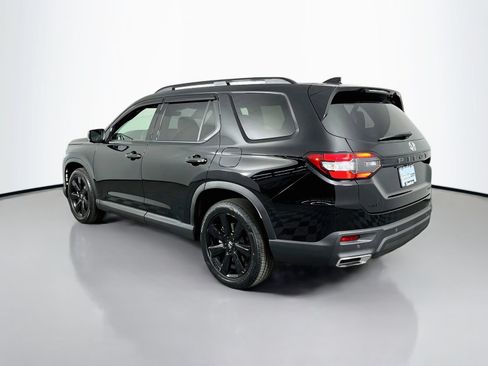 Used 2025 Honda Pilot Black Edition image 5