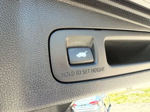 Used 2022 Honda CR-V Touring image 19
