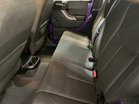 Used 2018 Jeep Wrangler Unlimited Sport w/ Connectivity Group image 5