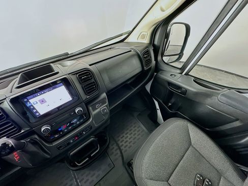Used 2025 RAM ProMaster 2500 w/ U-Haul Equipment Group FWD image 11