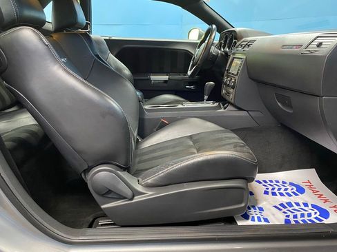 Used 2012 Dodge Challenger SRT8 image 34