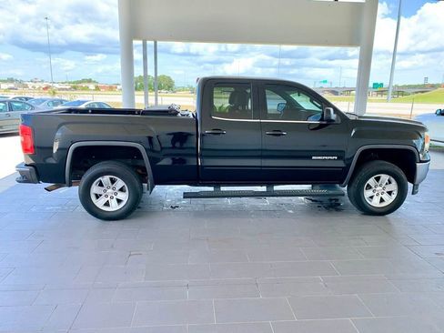 Used 2015 GMC Sierra 1500 SLE w/ SLE Value Package image 4