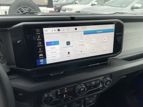 Used 2024 Jeep Wrangler Sport S image 16