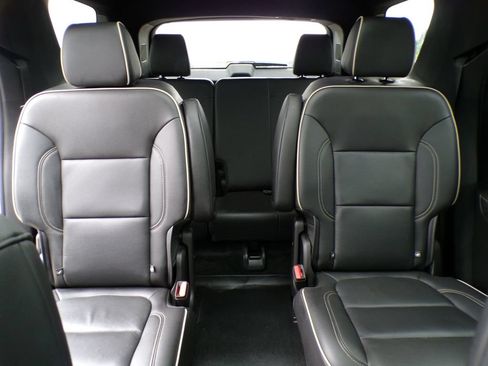 Used 2023 Chevrolet Traverse Premier w/ Redline Edition AWD/4WD image 22