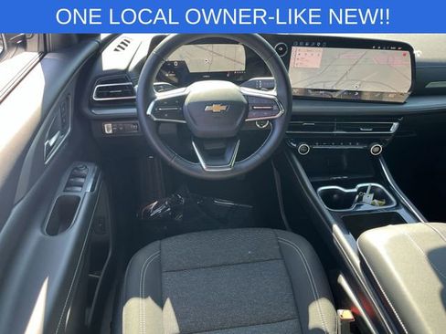 Used 2026 Chevrolet Traverse LT w/ Driver Confidence Package FWD image 32
