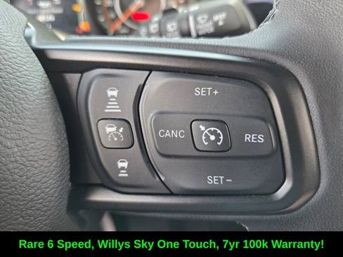 Certified 2025 Jeep Wrangler Willys AWD/4WD image 29