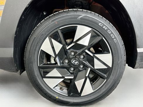Used 2024 Hyundai Kona SEL AWD/4WD image 11