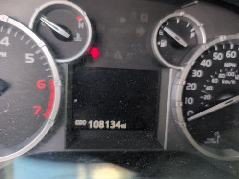 Used 2015 Toyota Tundra Limited image 12