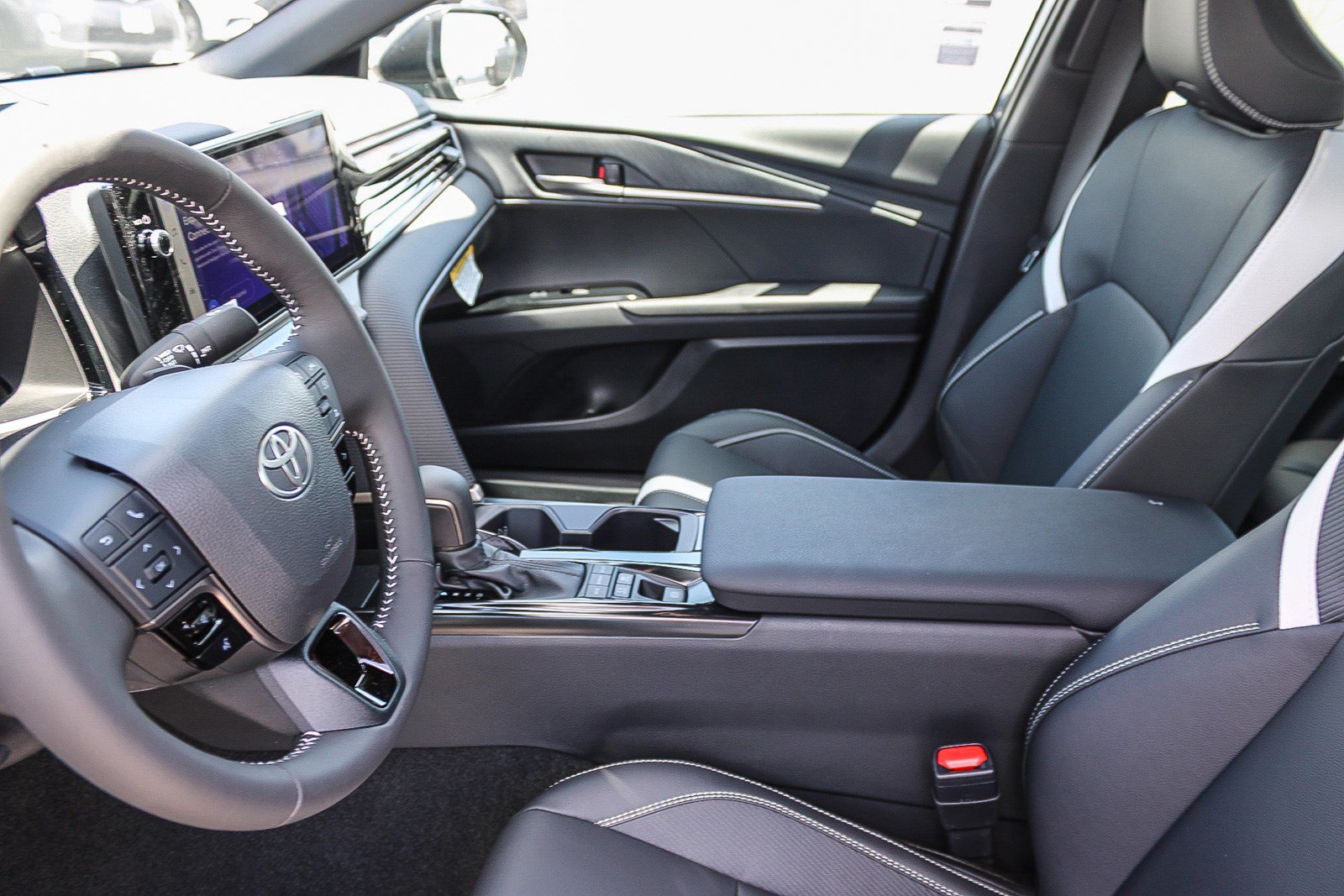 New 2026 Toyota Camry SE FWD image 20