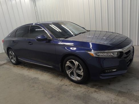 Used 2020 Honda Accord EX image 11