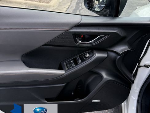 Certified 2024 Subaru Crosstrek 2.5i Limited w/ Crosstrek Mirror Package AWD/4WD image 17