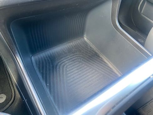 Used 2025 Ford Expedition Active image 23