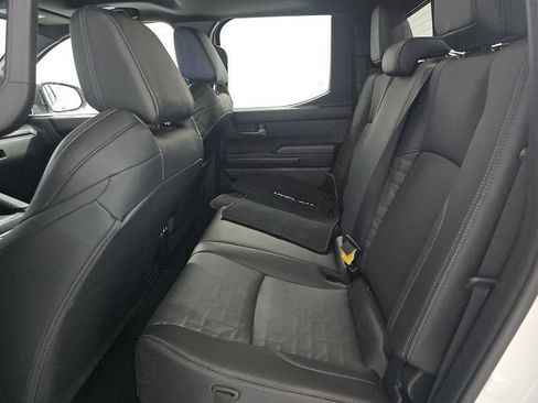 Used 2024 Toyota Tacoma TRD Off-Road w/ TRD Off Road Premium Package AWD/4WD image 9