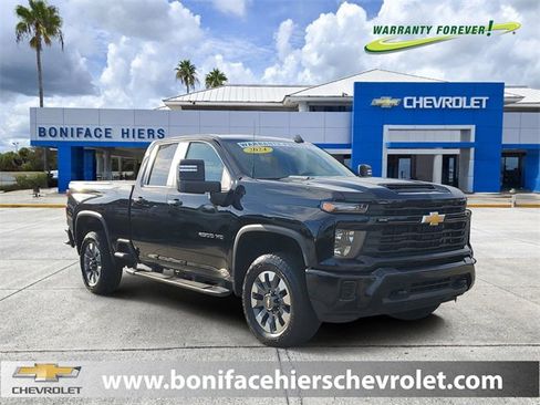 Used 2024 Chevrolet Silverado 2500 Custom w/ Custom Value Package image 1