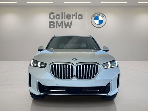 Used 2026 BMW X5 sDrive40i w/ Premium Package RWD image 3