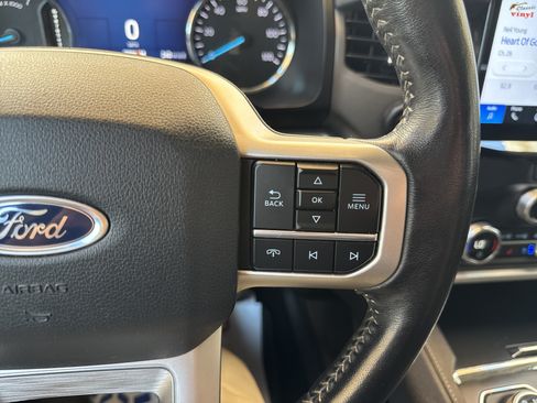 Used 2022 Ford Expedition XLT AWD/4WD image 28