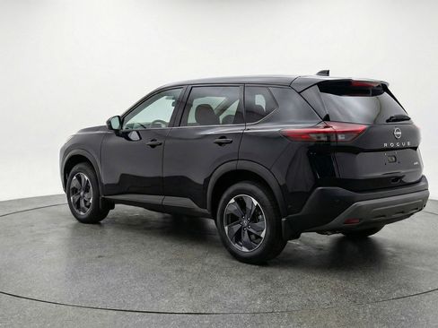 Used 2025 Nissan Rogue SV AWD/4WD image 6