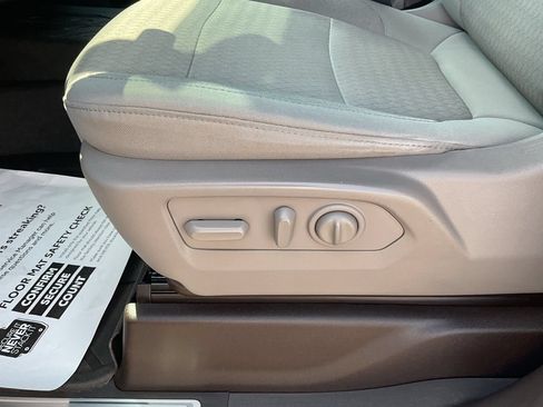 Used 2019 Chevrolet Silverado 1500 LT w/ Texas Edition RWD image 13