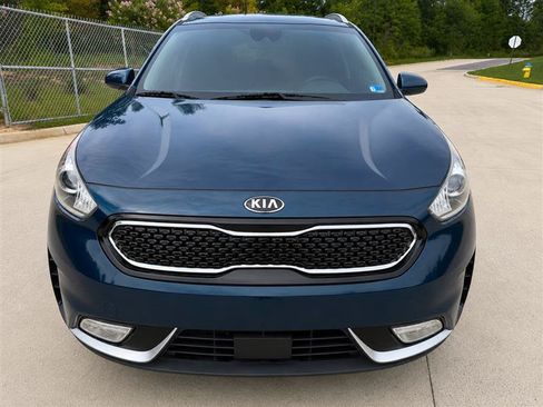 Used 2018 Kia Niro LX FWD image 2