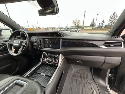 Used 2023 GMC Yukon XL Denali AWD/4WD image 37