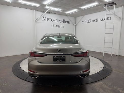 Used 2020 Lexus ES 350 w/ Premium Package image 7