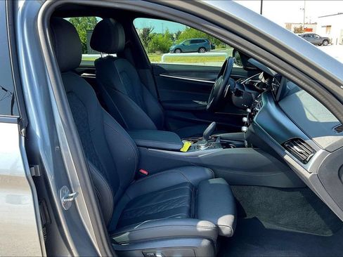 Used 2023 BMW 530i w/ M Sport Package RWD image 15