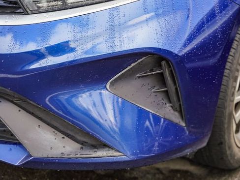 Certified 2023 Kia Forte LXS image 6