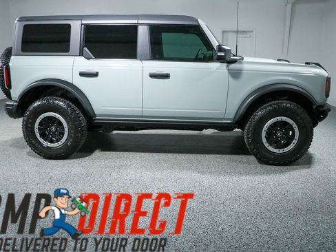 Used 2022 Ford Bronco Badlands AWD/4WD image 6