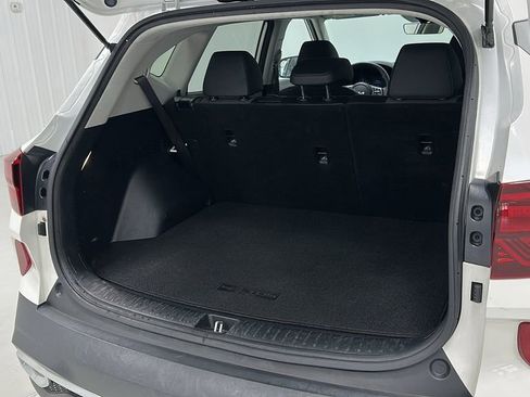 Used 2023 Kia Seltos S w/ Navigation Package image 16