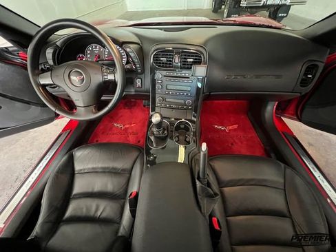 Used 2009 Chevrolet Corvette Coupe w/ Z51 Performance Package image 13