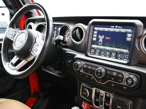 Used 2019 Jeep Wrangler Unlimited Rubicon AWD/4WD image 17