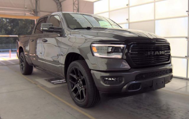 Used 2023 RAM 1500 Laramie AWD/4WD image 3