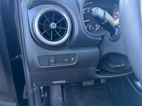 Certified 2022 Hyundai Kona SE image 19