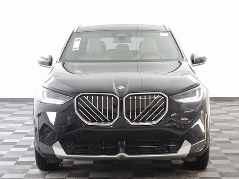 Certified 2025 BMW X3 xDrive30i w/ Premium Package image 23
