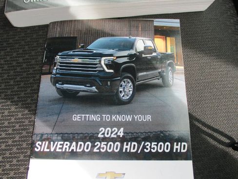 Used 2024 Chevrolet Silverado 2500 W/T w/ WT Convenience Package image 27