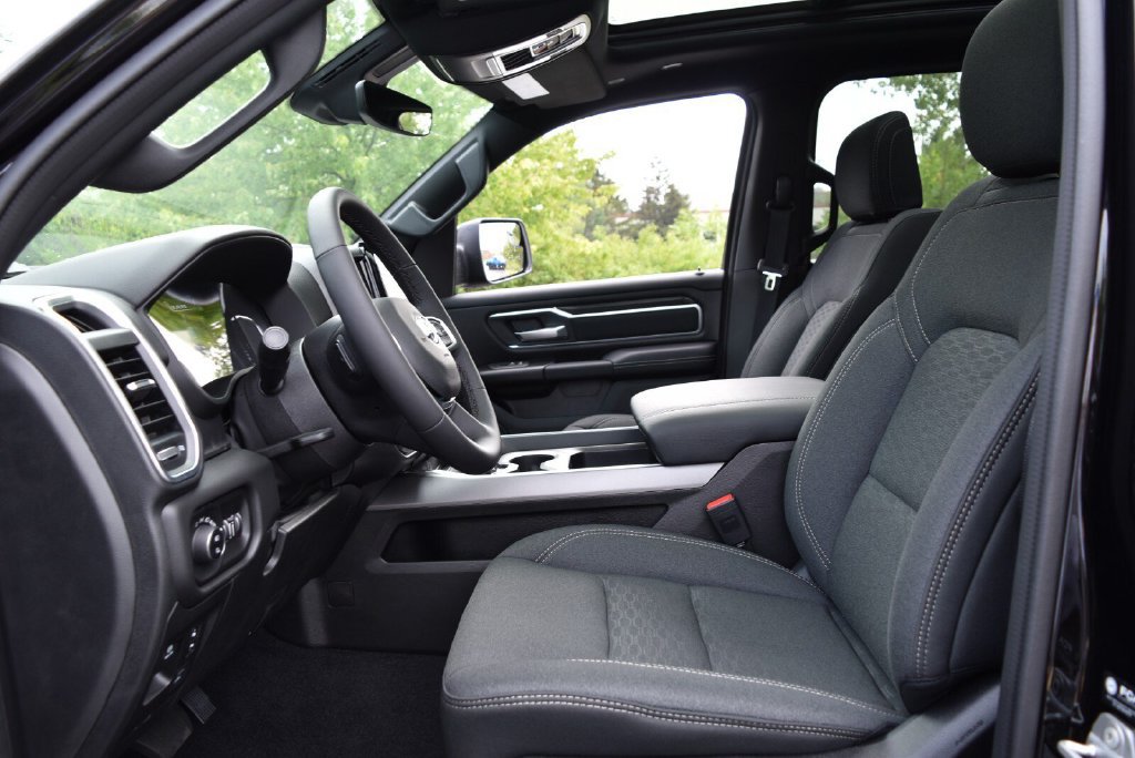 New 2026 RAM 1500 Big Horn AWD/4WD image 14
