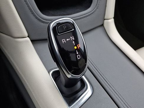 Used 2019 Cadillac XT5 Luxury image 16