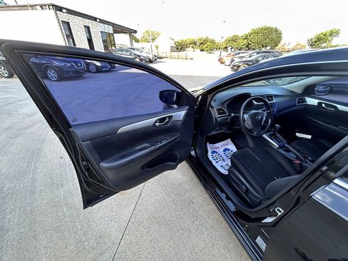 Used 2016 Nissan Sentra S FWD image 12