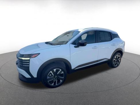 Used 2026 Nissan Kicks SV w/ Cold Weather Package AWD/4WD image 6