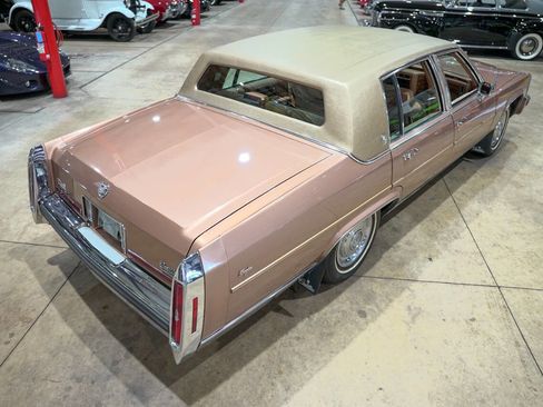 Used 1989 Cadillac Brougham image 17