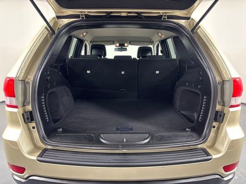 Used 2012 Jeep Grand Cherokee Laredo image 30